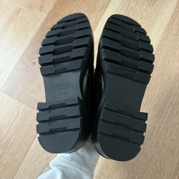 Chanel Metal CC Loafers size 37 7 black Calfskin - Picture 6 of 7